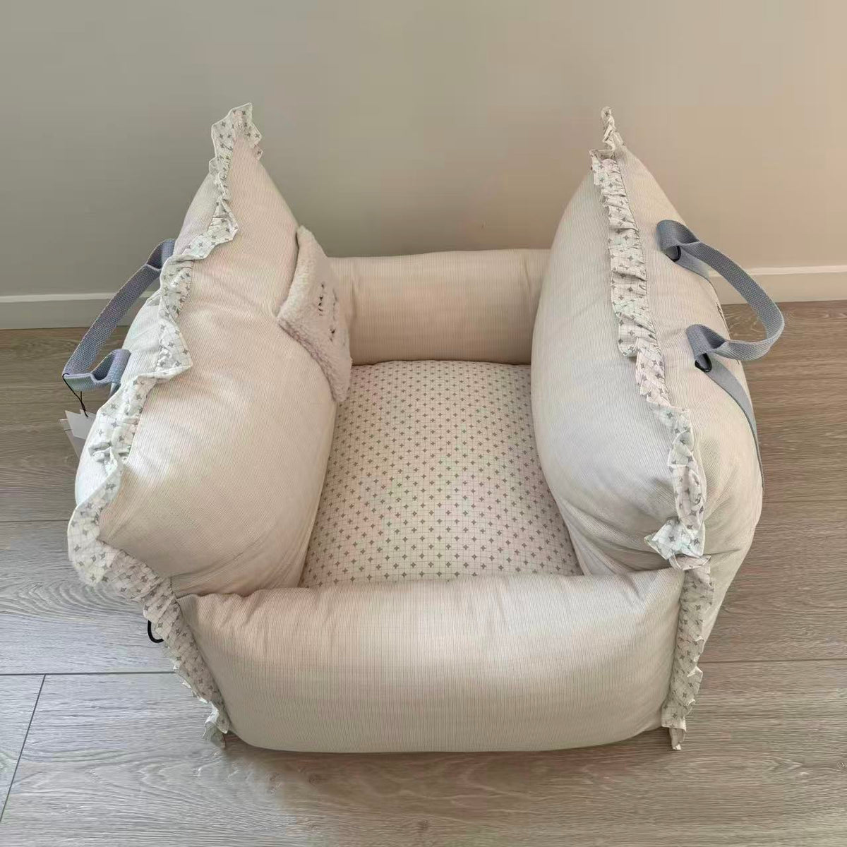 Cosy Star Dog Car Bed