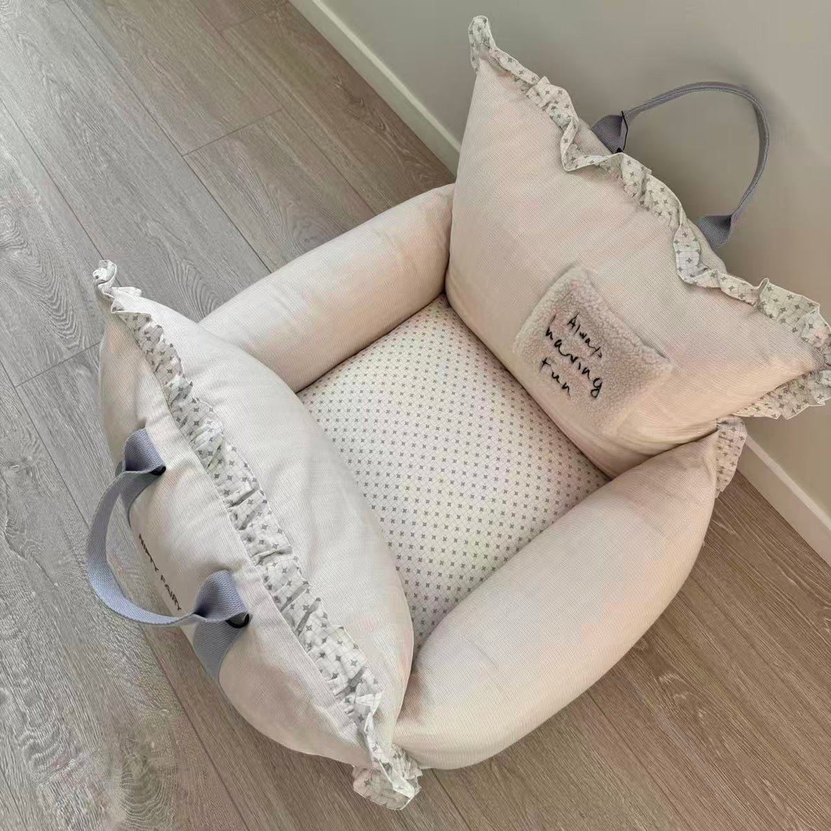 Cosy Star Dog Car Bed