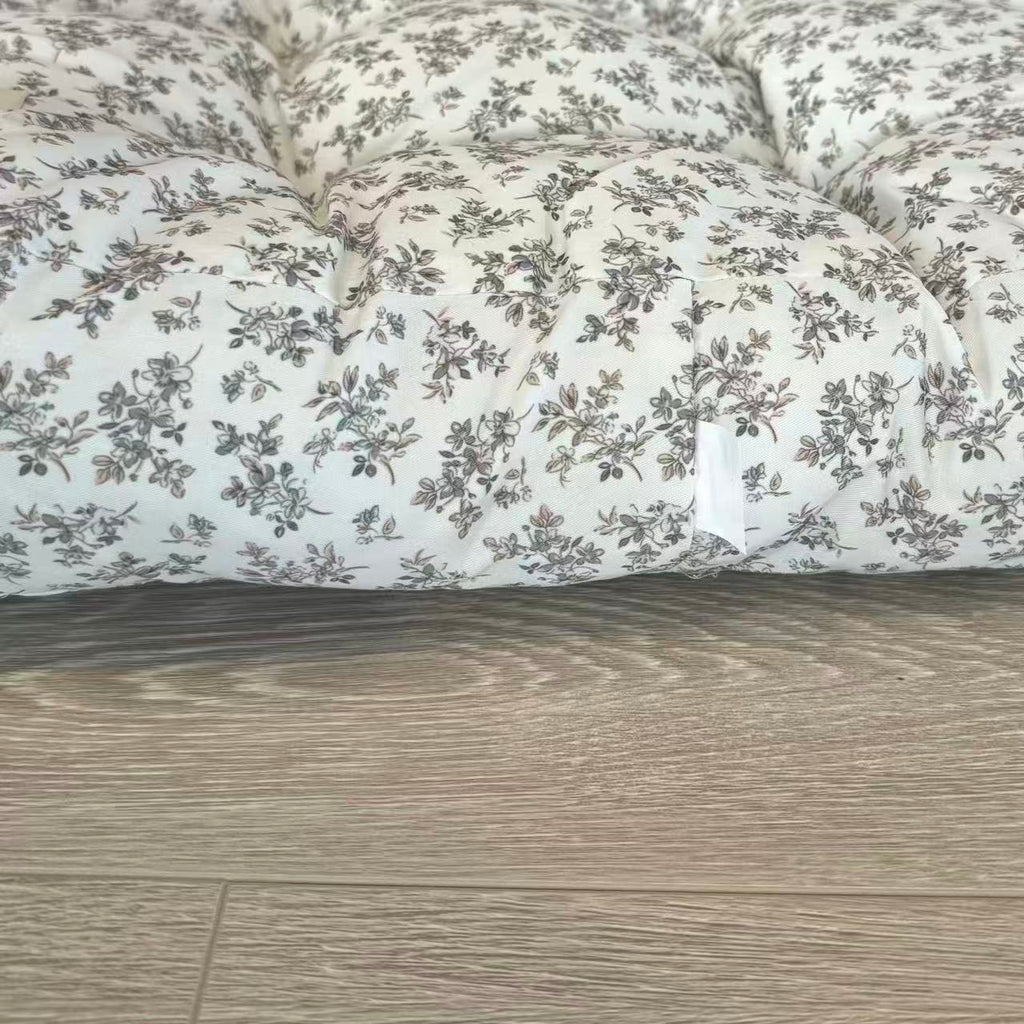 Reversible Floral Pet Mat